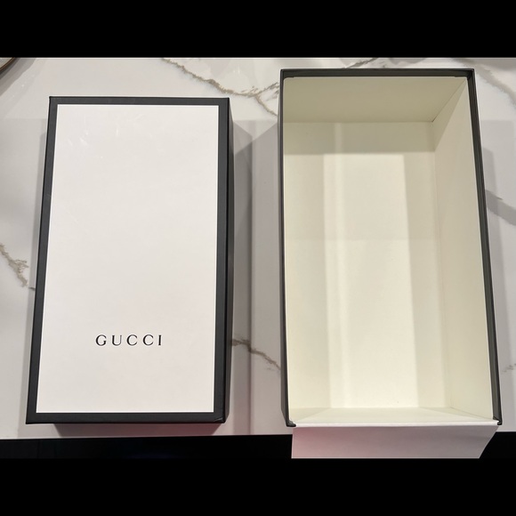 AUTHENTIC GUCCI MENS WHITE LEATHER LOAFERS - Picture 9 of 11